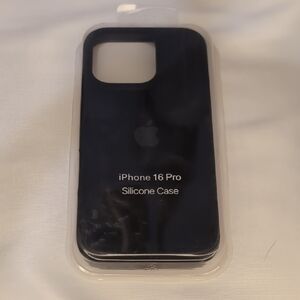 Apple iPhone 16 Pro Silicone Cover - Midnight Black